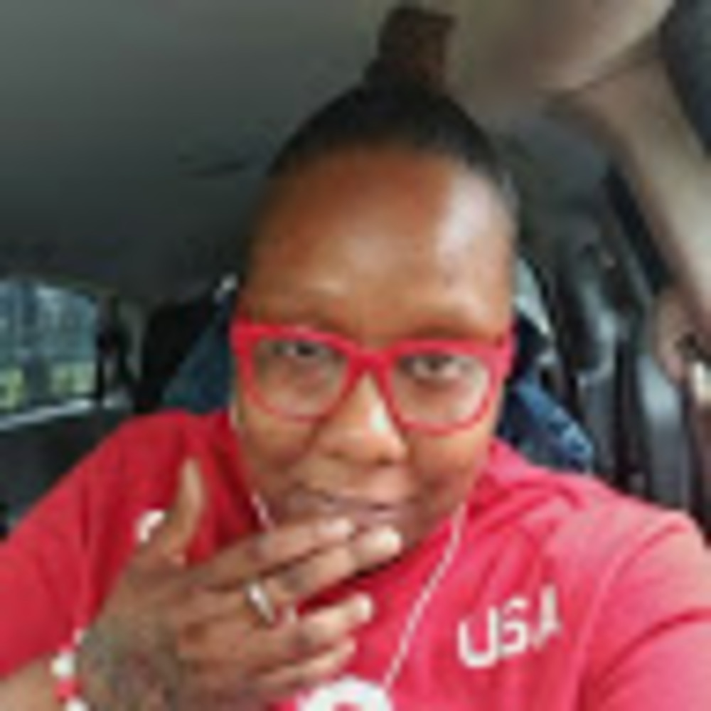 Meet your Posher, Valerie